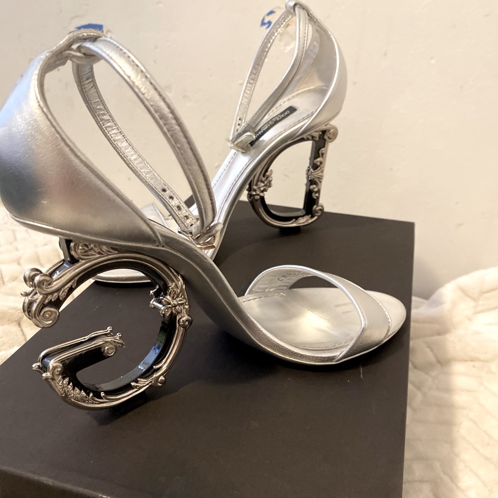 Dolce & Gabbana Women's Keira Metallic Leather Sandals✨